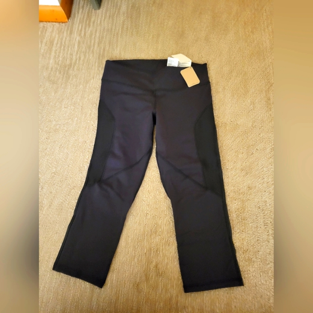 New Reebok Capri Leggings